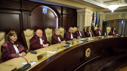 Cum cheltuie judecătorii CCR banul public: bilete business, stilouri de 20 de mii de euro și deplasări în țări exotice