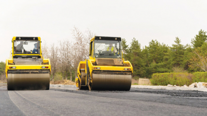 Rezultate financiare. Spedition UMB şi  SA&amp;PE Construct, giganţii din construcţii controlaţi de Dorinel Umbrărescu, au depăşit fiecare pragul de 5 miliarde de lei afaceri şi au raportat profit în creştere. Firmele antreprenorului român domină topul constructorilor locali.