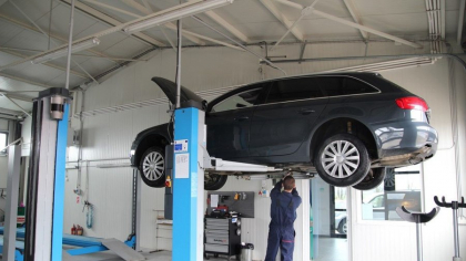 Inspecții la BMW, Porsche, Mercedes-Benz, Hyundai și Renault. Ce suspiciuni are Consiliul Concurenței