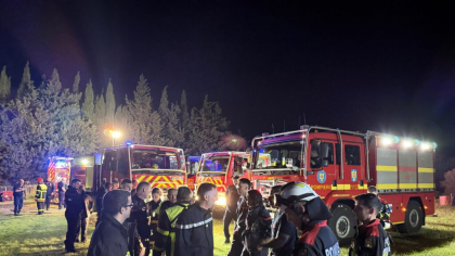 Pompierii români au intervenit la un incendiu izbucnit la un bungalow din Franța