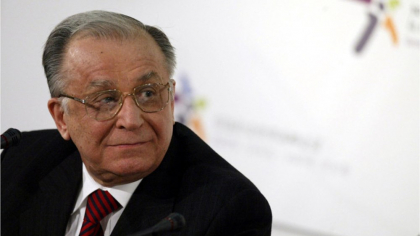 Starea lui Ion Iliescu, sub control la ATI. „Pacientul este conștient, stabil cardiac”