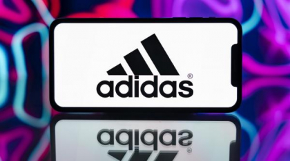 Breșă de securitate la Adidas. Datele clienților au fost accesate neautorizat „din exterior”