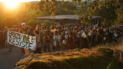 Locuitorii unui sat idilic din Portugalia se opun construcției unor mine de litiu, importante pentru „tranziția verde”. „Distrug totul”