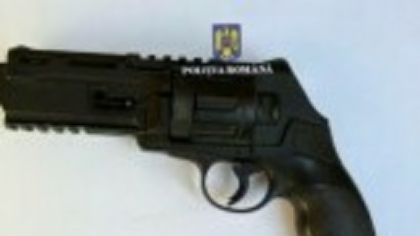Percheziții în Constanța, la un bărbat cercetat după ce ar fi intrat de două ori în curțile unor oameni ca să fure