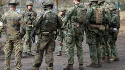 Țara care pregătește un serviciu militar voluntar de șase luni, după tensiunile create de Rusia în Europa. Obiectivul: dublarea numărului de rezerviști, la 200.000