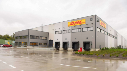 DHL mizează pe sustenabilitate şi investeşte peste 5 milioane de euro în primul centru logistic carbon neutru din România