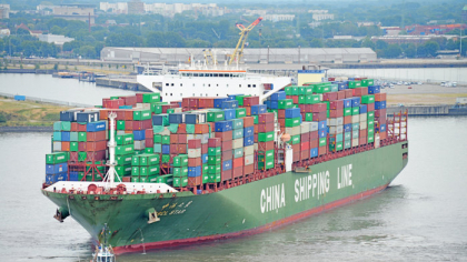 Economia SUA şi cea a Chinei rezistă în războiul comercial global. Piaţa americană a muncii continuă să creeze joburi într-un ritm sănătos, în timp ce exporturile chinezeşti stabilesc recorduri