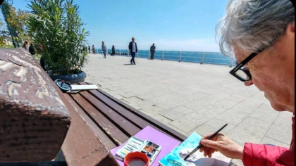 Daniel şi Florin, pictorii vacanţei şi ai mării! Ce iese din mâinile lor e artă pură