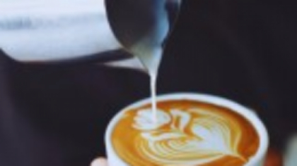 Cafeaua care te orbește. Un studiu arată legătura între un sortiment anume și degenerescența maculară, boală netratabilă