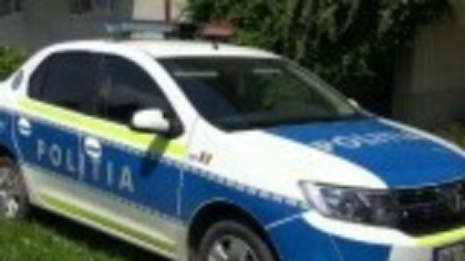 Copiii au primit ordin de protecție împotriva părinților. A lovit-o cu capacul ceaunului, i-a spart buza, apoi a cusut-o