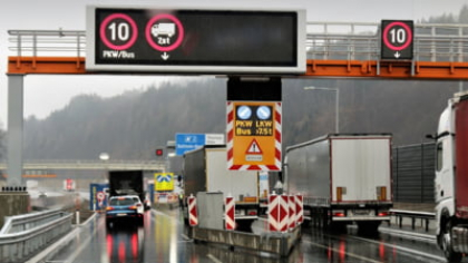 Gata cu ștampila pe pașaport. Uniunea Europeană introduce controlul automatizat la frontierele sale