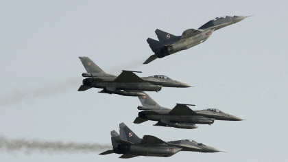 Avertismentul Poloniei către Rusia: „Să nu vă plângeți dacă avioanele voastre sunt doborâte în spațiul aerian al NATO”