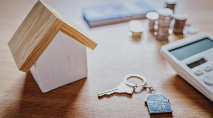 Blocaj major pe piața imobiliară. Prețurile locuințelor au explodat, iar vânzările scad dramatic
