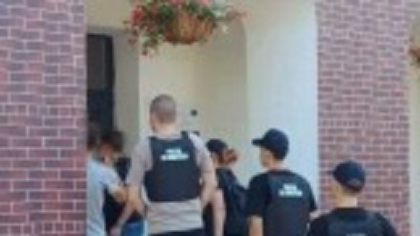 Percheziții la mafia buletinelor. 200 de descinderi la o rețea care vindea acte false către ruși, ucraineni și moldoveni