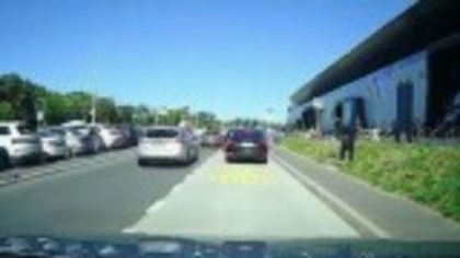 Un albanez a fost încătușat în parcarea Aeroportului Iași. Este unul dintre cei mai temuți traficanți de droguri