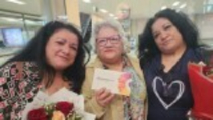 O mamă din Chile și-a regăsit fiicele gemene adoptate ilegal, după 45 de ani. VIDEO