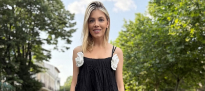Andreea Ibacka, cu mâna în ghips după accidentul de motor. Cine a vizitat-o pe vedetă la spital: „Eu am intrat plângând, iar ea zâmbea”