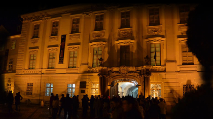 Cultura română, ca la piață