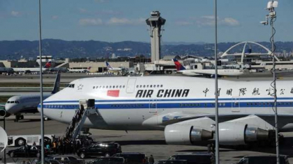 Trump propune interzicerea companiilor aeriene chineze să survoleze Rusia pe rutele americane