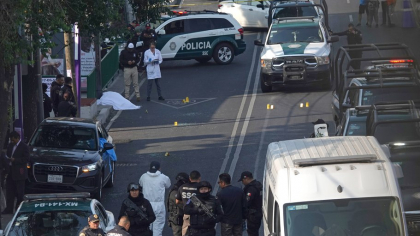 Doi colaboratori apropiați ai primăriței Mexico City, împușcați pe stradă, la oră de vârf