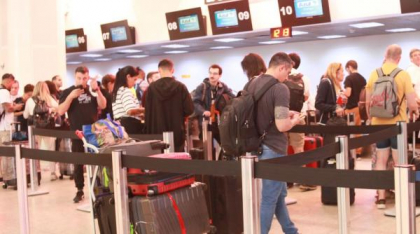 Topul țărilor din care cetățenii nu pleacă nici măcar în vacanță. România este vicecampioană, dar locul unu este surprinzător