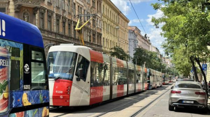 Pană de curent masivă în Cehia. Metroul și tramvaiele din Praga s-au oprit, sute de oameni sunt blocați în lifturi