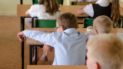 Elevii au început să învețe de la AI. Iar profesorii învață să nu rămână în urmă. Cum schimba inteligența artificială educația