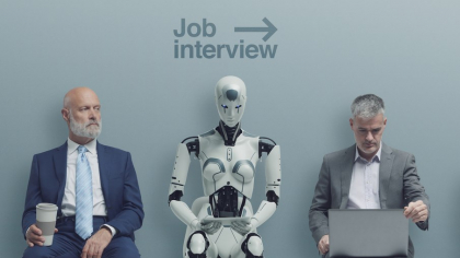 O companie angajează din nou oameni după ce a mizat complet pe inteligența artificială