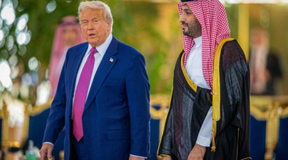 Cu ochii pe banii saudiților, Trump îi aduce elogii controversatului Mohammed bin Salman