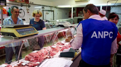 ANPC a controlat 153 de operatori economici de pe litoral şi a aplicat amenzi de aproape 900.000 lei