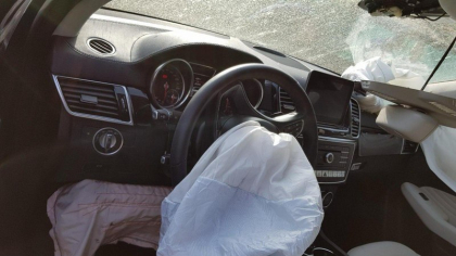 Șoferii care trebuie să meargă urgent cu mașinile în service, ca parte a unei campanii de rechemare. Sunt vizate 26 de mărci auto. Anunțul RAR