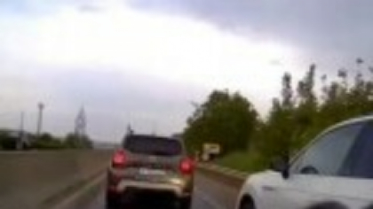 Un șofer care a fost șicanat în trafic, în Iași, a trimis filmarea la poliție. Momentele filmate de camera de bord