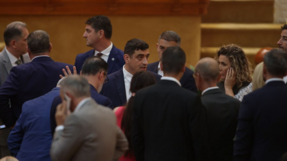 George Simion a anunțat în plenul Parlamentului moțiunea de cenzură împotriva Guvernului: „Aşteptăm ca toţi colegii să se prezinte la vot”