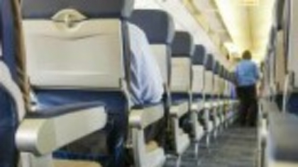 Situație fără precedent. O companie aeriană le cere angajaților să returneze majorările salariale făcute anul trecut