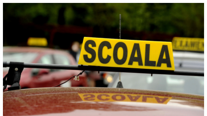 Şcoala de şoferi gratuită! Cum poţi să rămâi cu 2.000 de lei pe card şi să ai loc de muncă plătit cu cel puţin 5.000 de lei asigurat imediat după examen