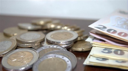 Euro se vinde cu 5,3 lei la casele de schimb valutar