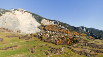 Încă un sat de munte din Elveția e în pericol să fie îngropat de o alunecare de teren