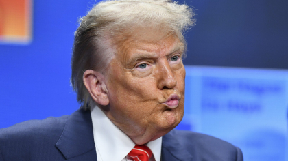 Donald Trump lasă deschisă posibilitatea amânării tarifelor vamale. SUA și UE continuă negocierile