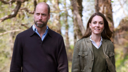 Kate Middleton, ținută de 3.345$ la o plimbare în pădure alături de William
