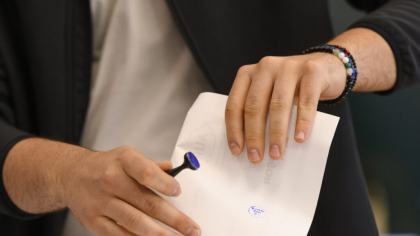 Un milion de români votează pe oră: S-a depășit pragul de 7 milioane