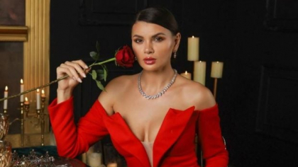 Ramona Gabor, uimită când i-a venit nota de plată la un restaurant din Dubai. A avut 12 feluri de mâncare
