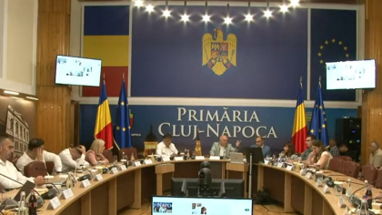 Emil Boc i-a numit „papagali și populiști” pe consilierii USR din Cluj: „Ar fi bine să vă uitați în oglindă”. Care a fost motivul disputei