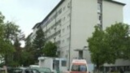 Maternitatea din Târgu Jiu, închisă după ce angajații au fost depistați cu stafilococ auriu. Localnic: „Să dărâme spitalul”