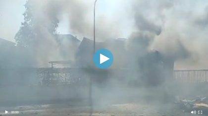 Imagini şocante, o benzinărie a sărit în aer, un trecător a filmat explozia VIDEO