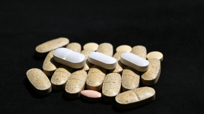 Un sistem de „inteligență artificială biologică” ar putea revoluționa dezvoltarea medicamentelor