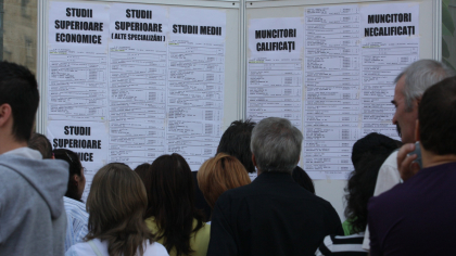 Piața muncii încetinește în prima jumătate a lui 2025: Numărul joburilor noi a scăzut cu 10% față de anul trecut