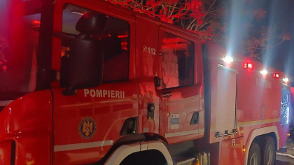 Incediu la mall, a luat foc terasa