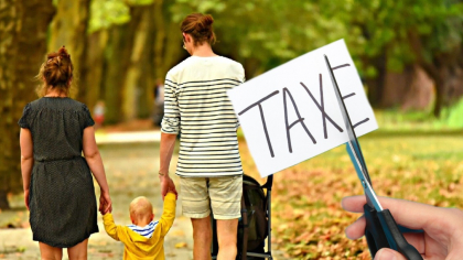 Reduceri substanțiale de taxe pentru familii. Măsurile de relaxare fiscală, o strategie disperată menită să împiedice avântul opoziției, care câștigă tot mai mult teren