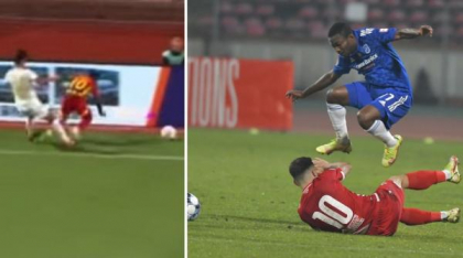 Un fotbalist şi-a rupt gâtul după ce a intrat într-un panou publicitar în timpul meciului. Momentul șocant a devenit viral