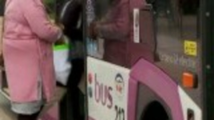 Primul oraș din România care interzice complet fumatul în stațiile de autobuz și în parcuri. Când se aplică noua regulă